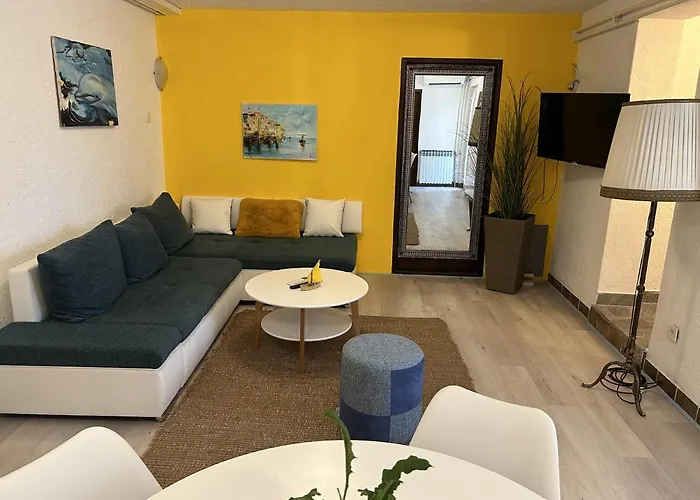 Peaceful Apartment With Patio